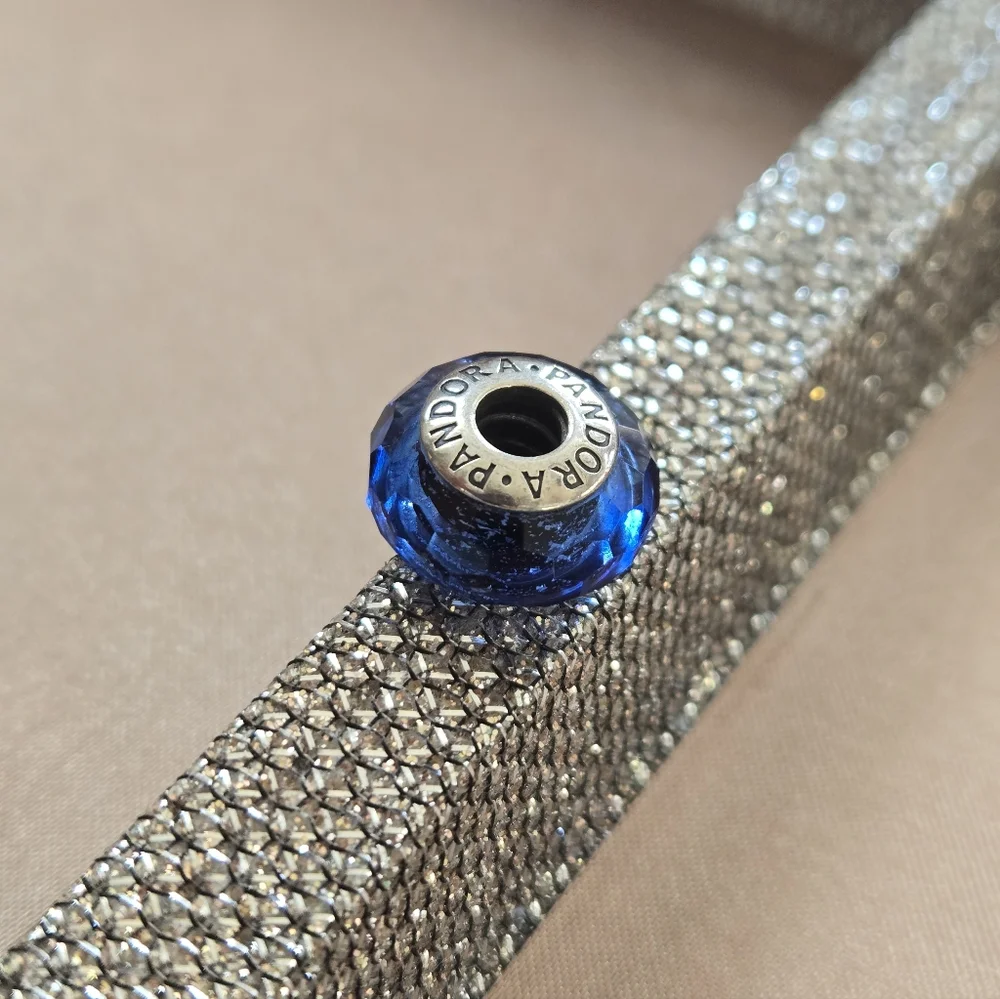 Pandora Fascinating Iridescent Shimmering Murano Glass Charm Blue - Picture 2 of 6